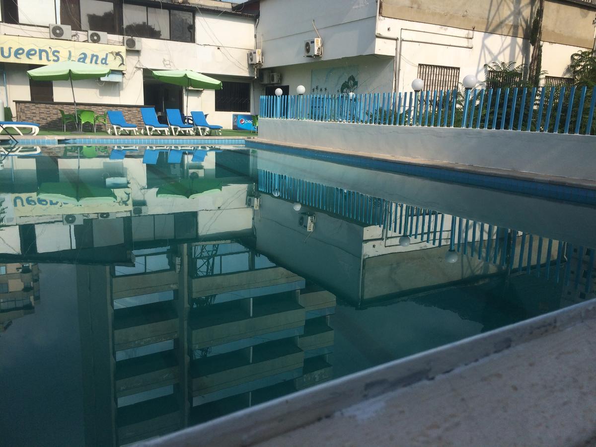ג'ונייה Queens Land Hotel מראה חיצוני תמונה